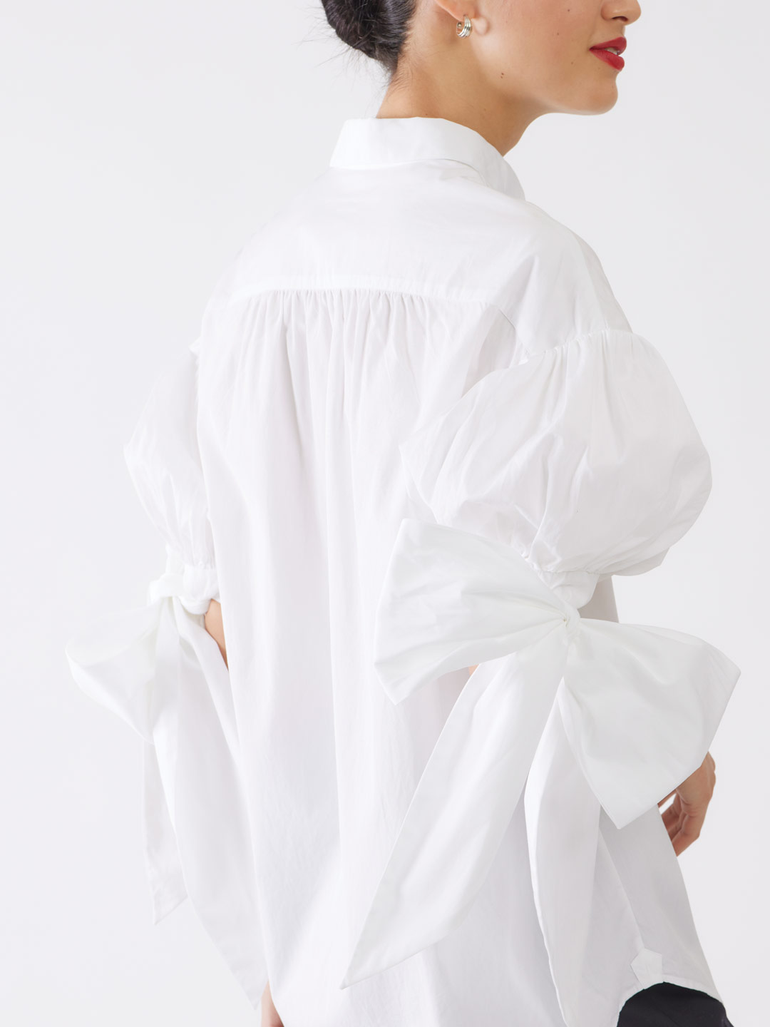 AMOUREUSE Long Ribbon Tied Shirt - White