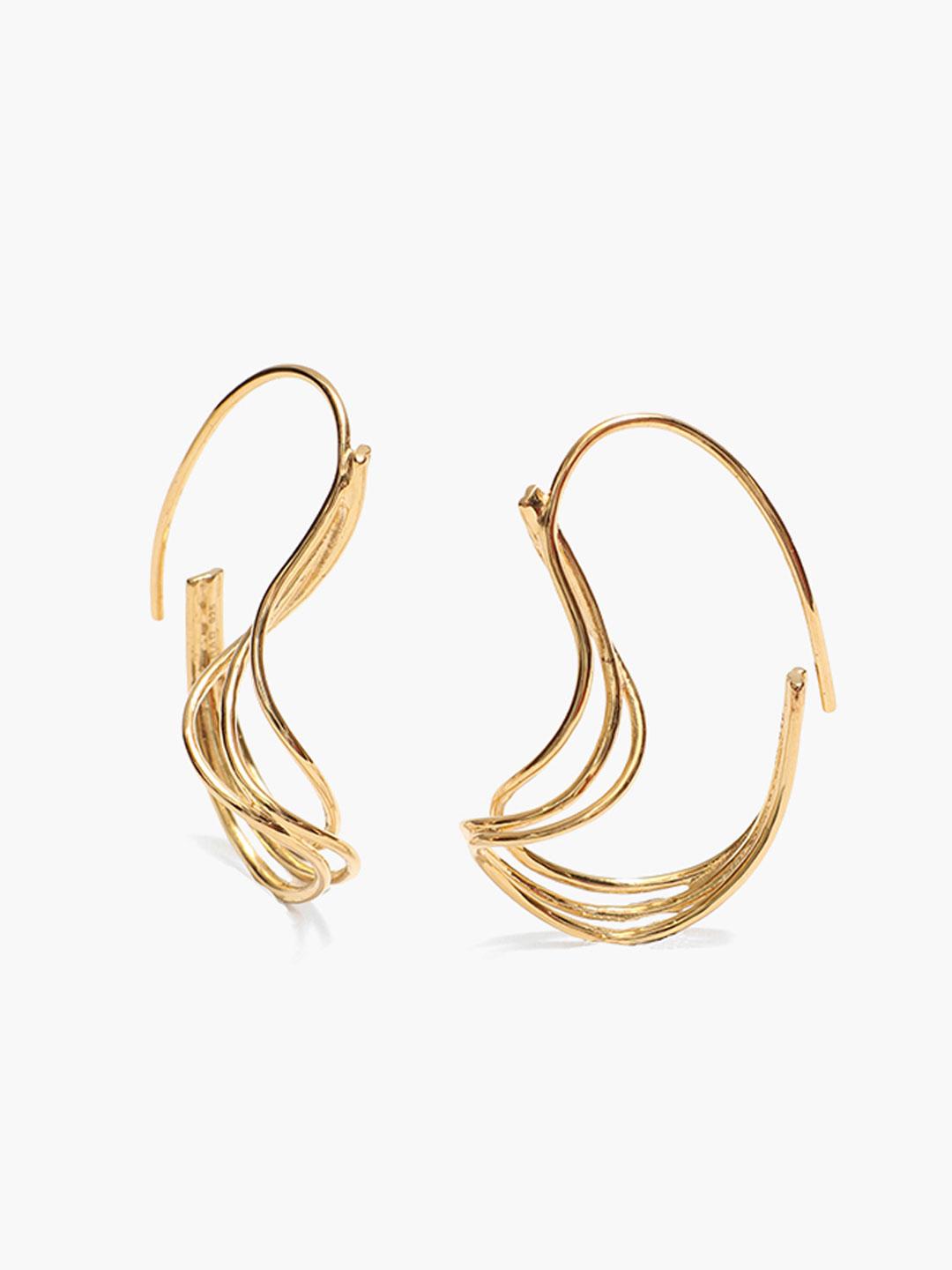Silent Dance Pierced Earrings - Gold