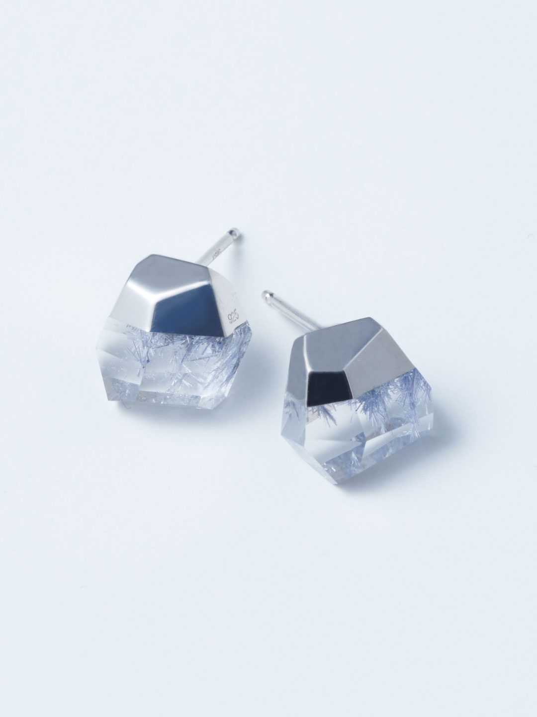 Rock Pierced Earring No.2 / Dumortierite In Quartz - White Gold