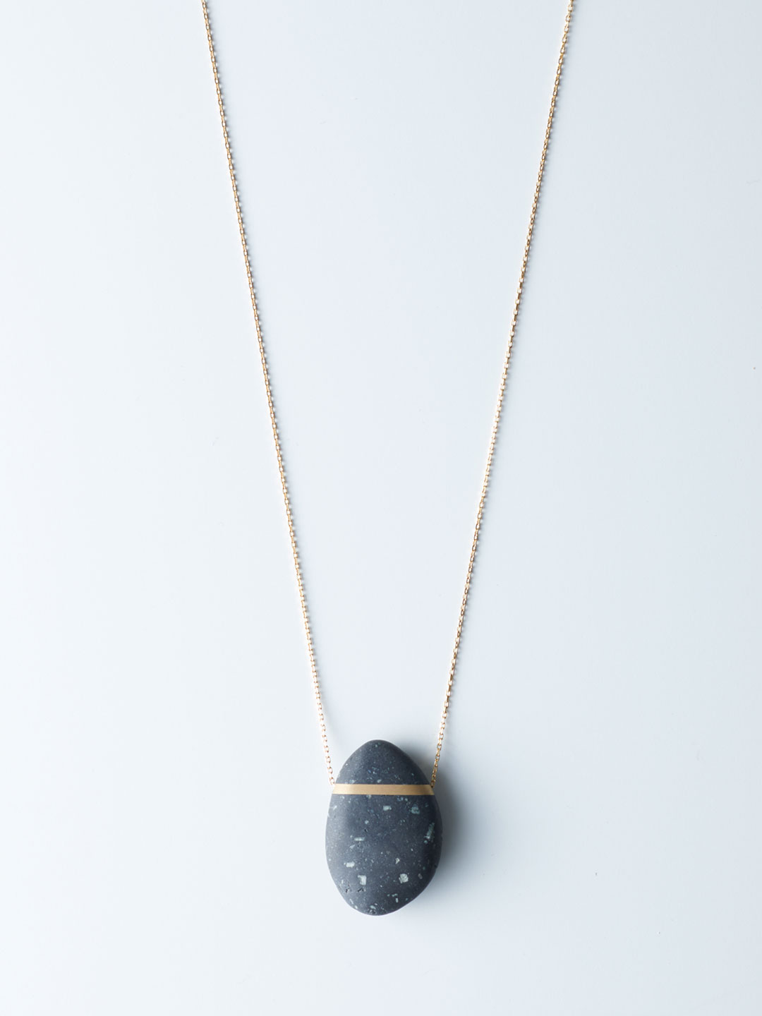 Round Series Necklace No.1 / River Stone - Yellow Gold