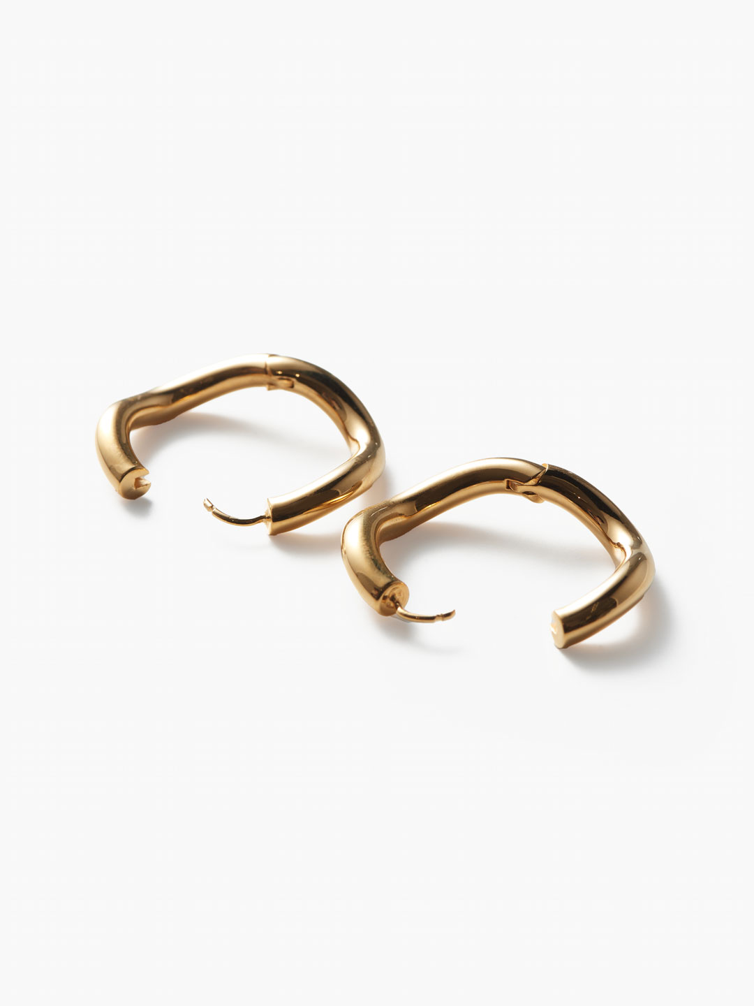 Charlotte Chesnais Maxi Endless Gold Vermeil And Silver Earring In ｜ピアス(片耳用)