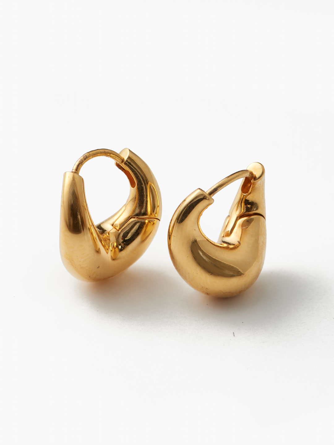 Bo Lips Pierced Earring - Yellow Gold