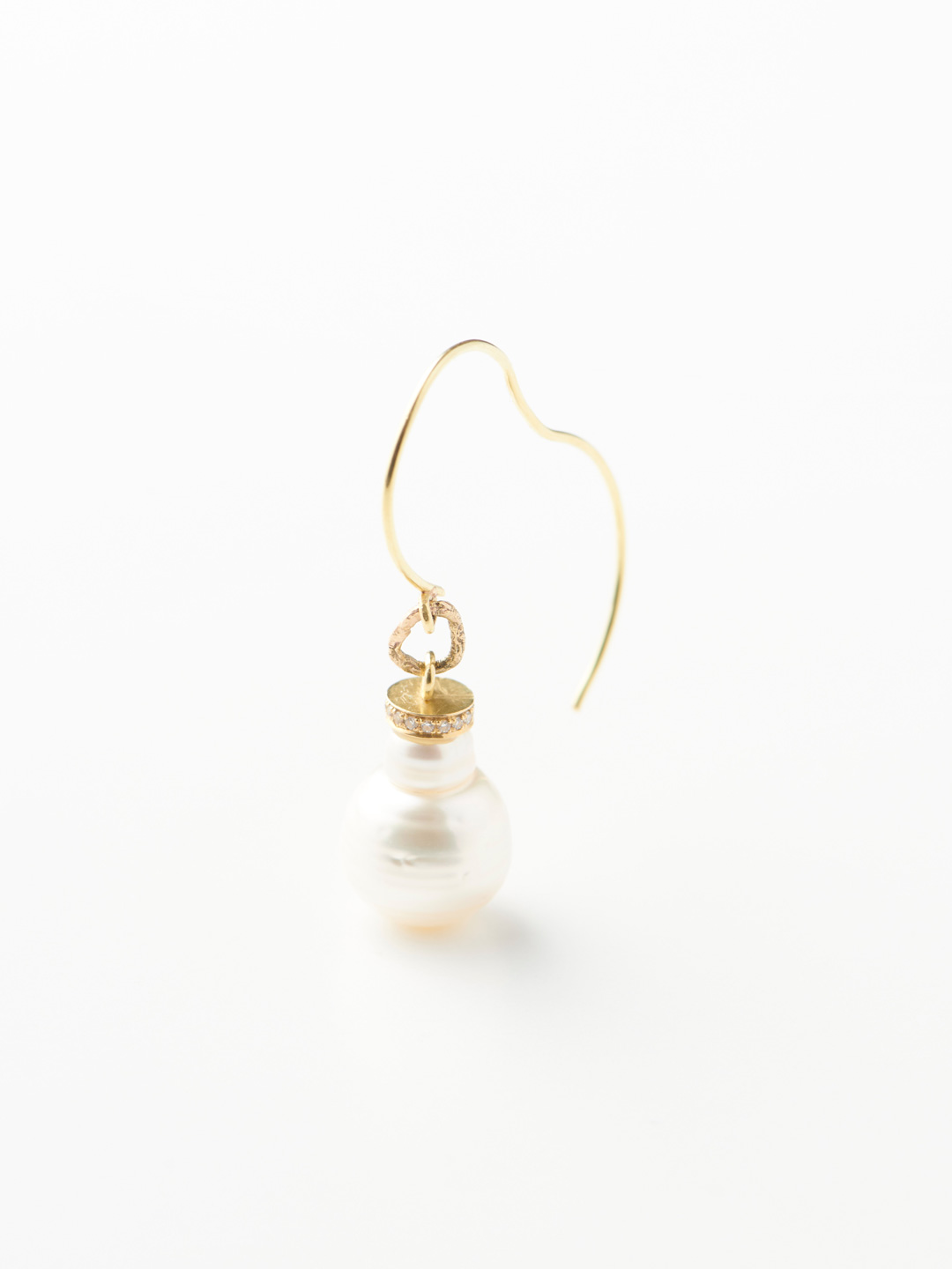 Diamond And Pearl Pierced Earring - Gold
