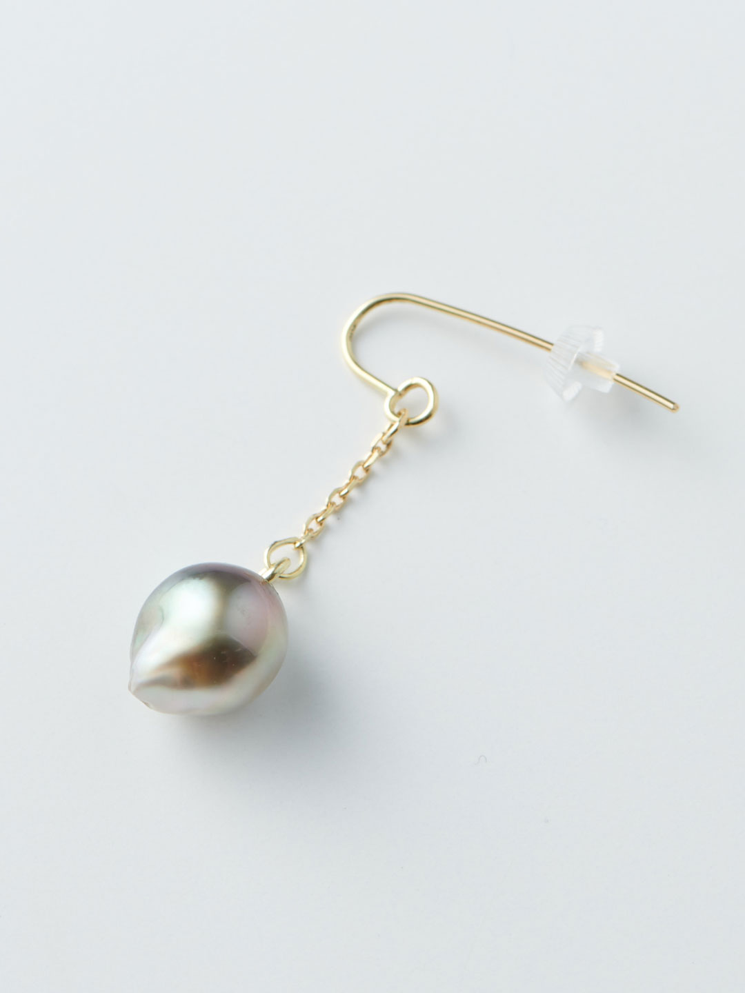 Tahitian Pearl Pierced Earring - Gold