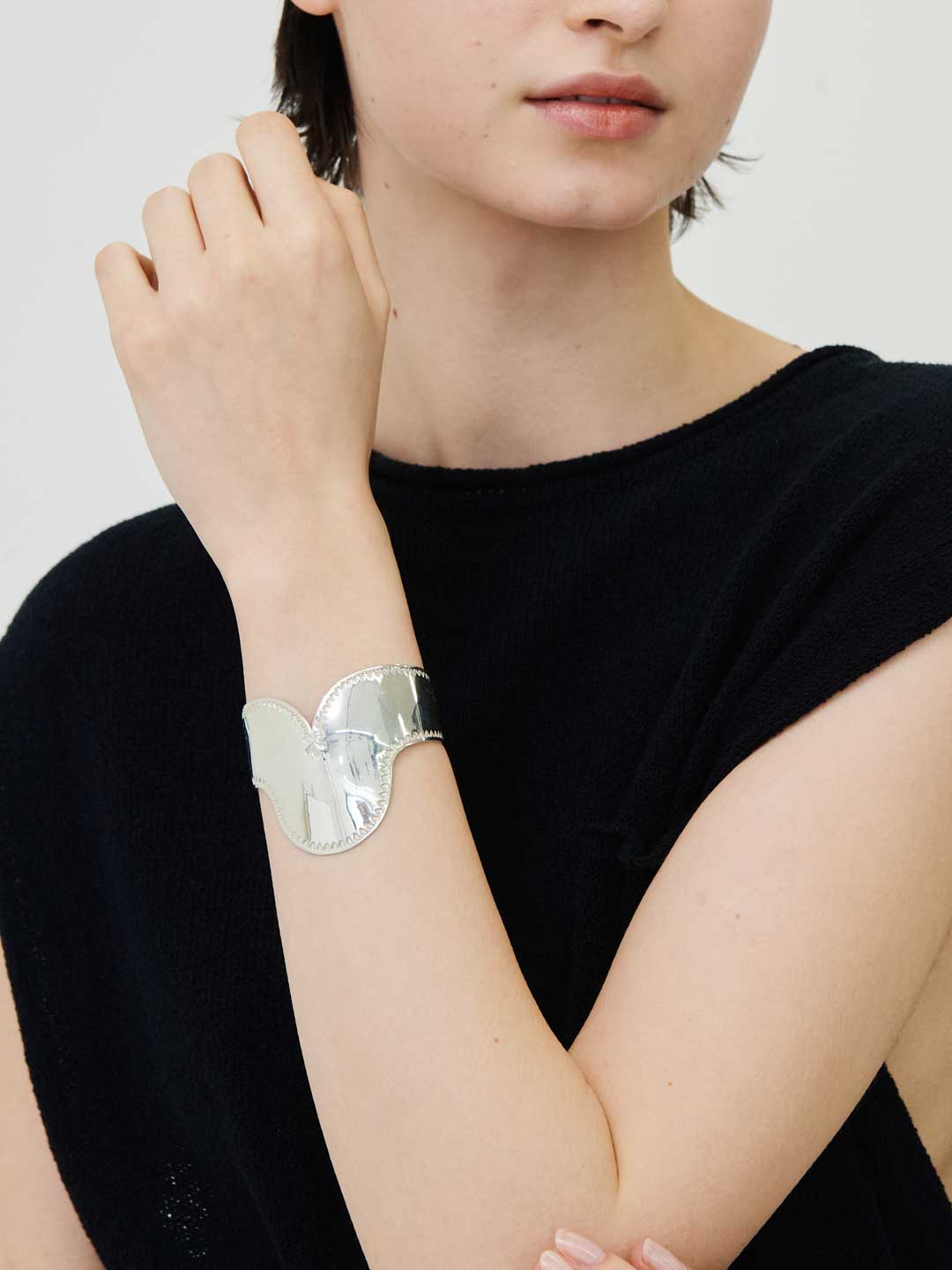 Camel Bangleル53 - Silver