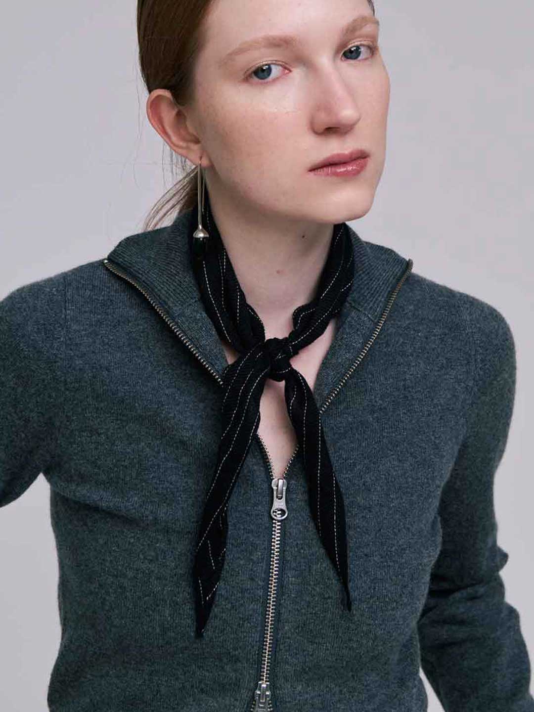 Silk Wool Short Scarf - Black