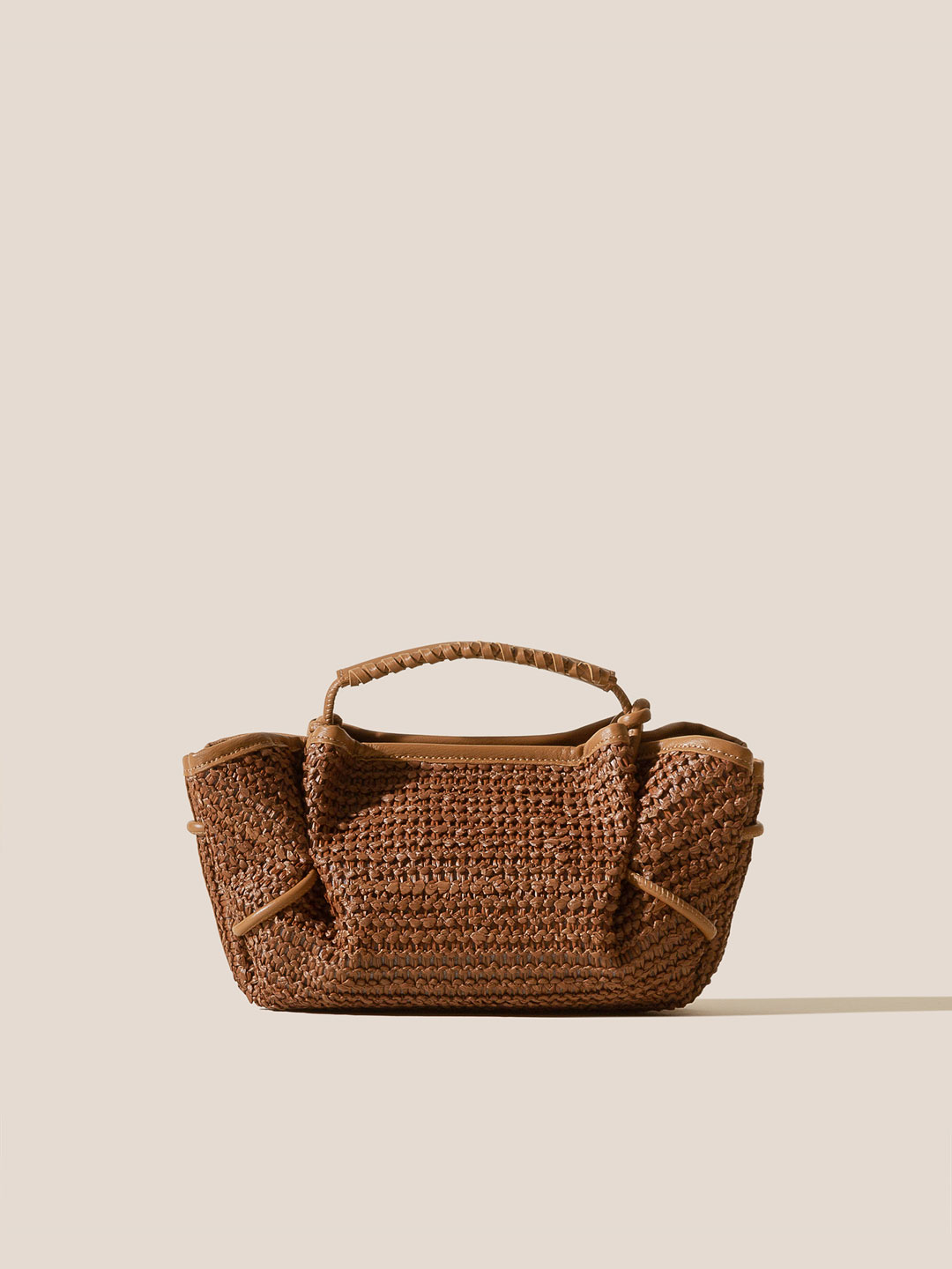 ARTA MINI RAFFIA - Pleated Crossbody Bag - Tan