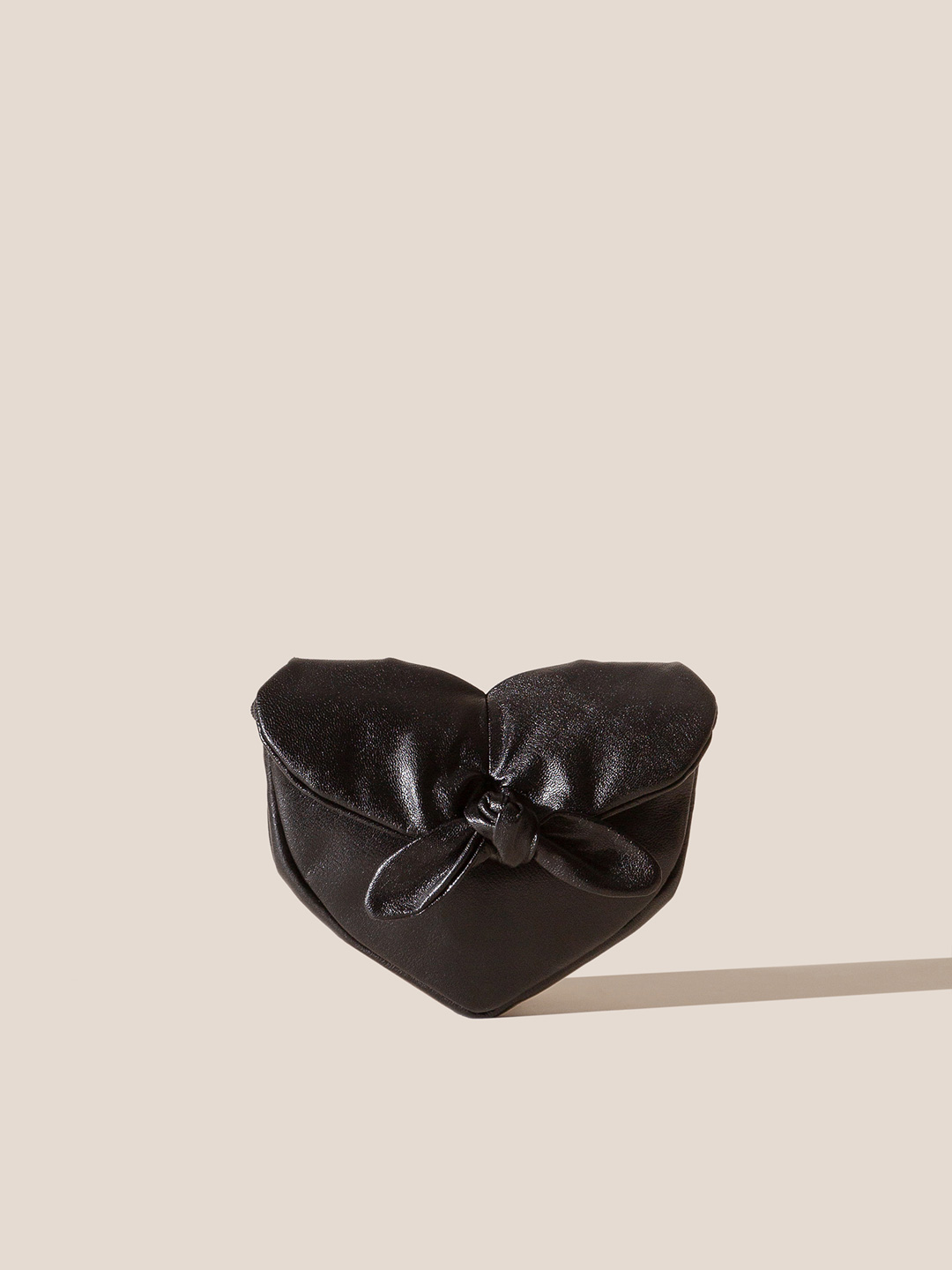 CORET - Heart-Shaped Crossbody Bag - Black