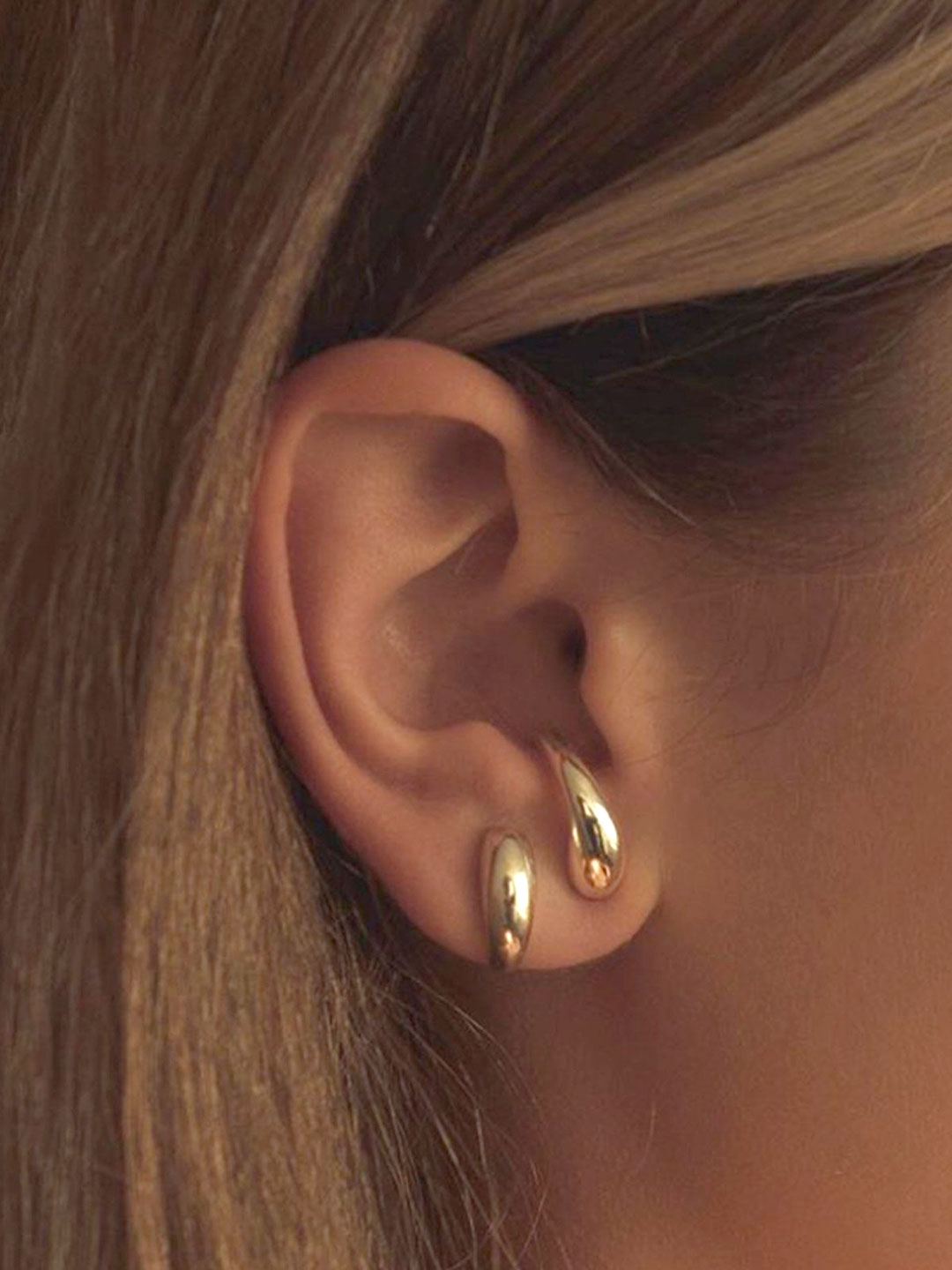 Vuelta Pierced Earrings - Gold