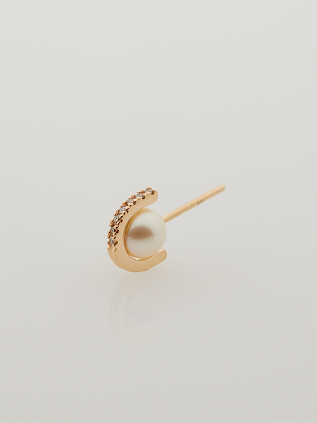 Beluga Pearl Diamond Pierced Earring S  - Yellow Gold