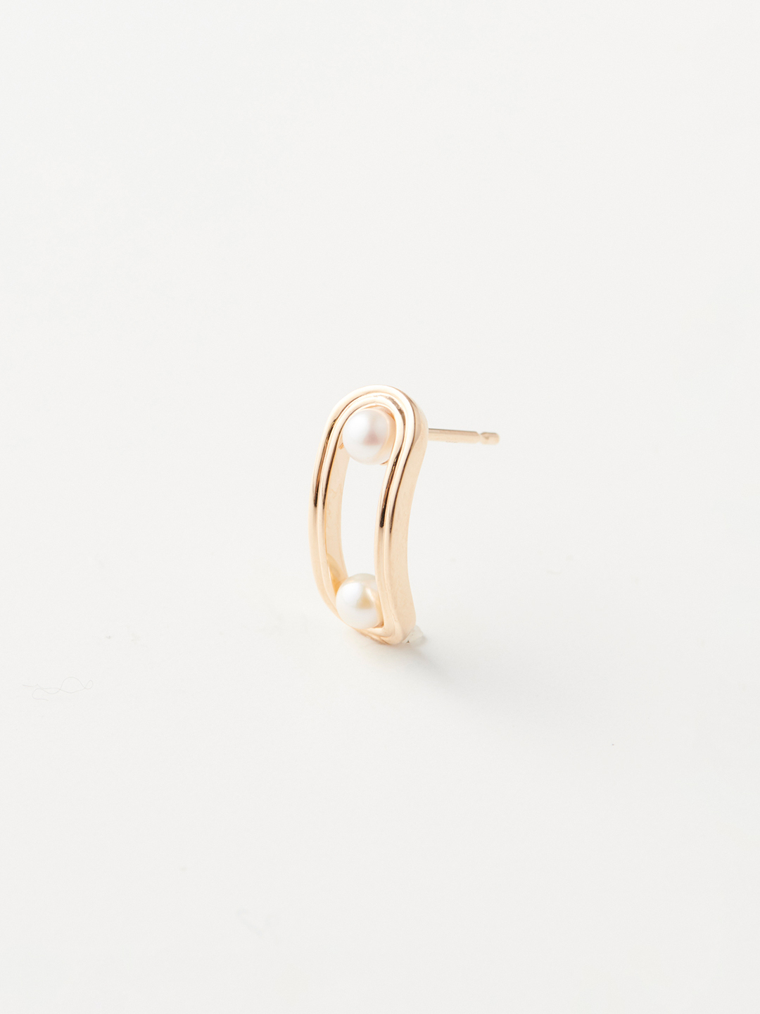 Beluga Pearl Earring - Yellow Gold