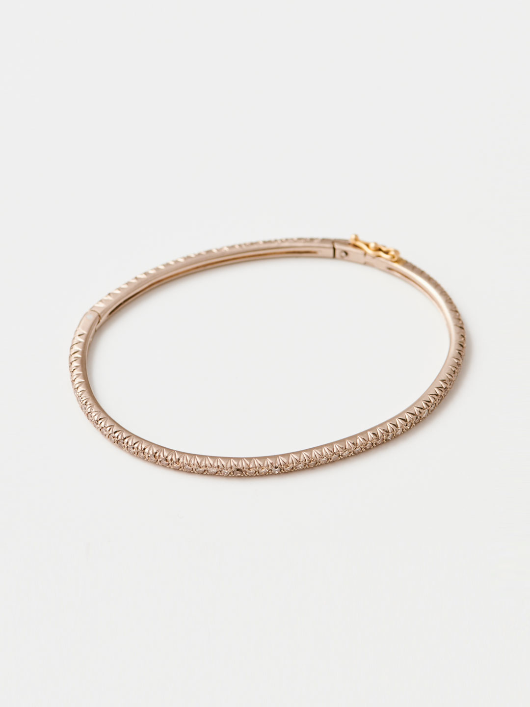 Humete Refine Metal Hook Diamond Bangle / M - White Gold