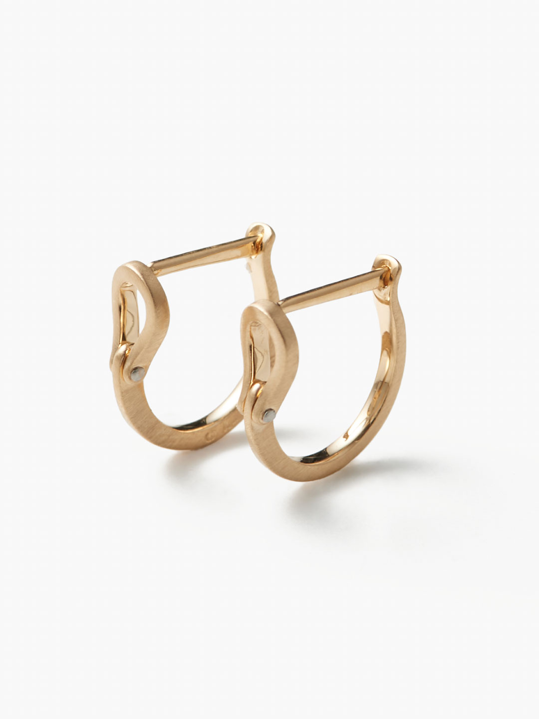 The Symbol Of Refined Metal  Pierced Earrings No dia- Yellow Gold