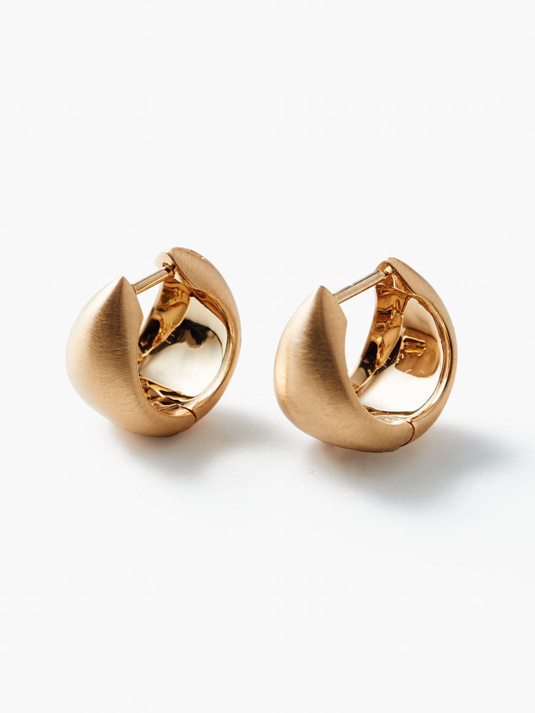 Humete Classic Pierced Earrings M 【et-P101m】 - Yellow gold