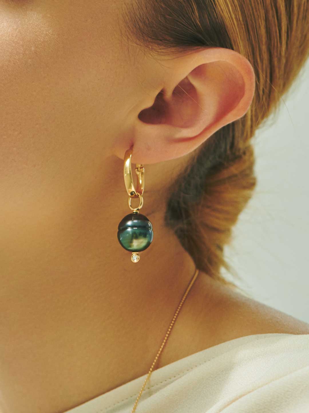 Pearl Pierced Earring (Lx1) / Diamond - Yellow Gold