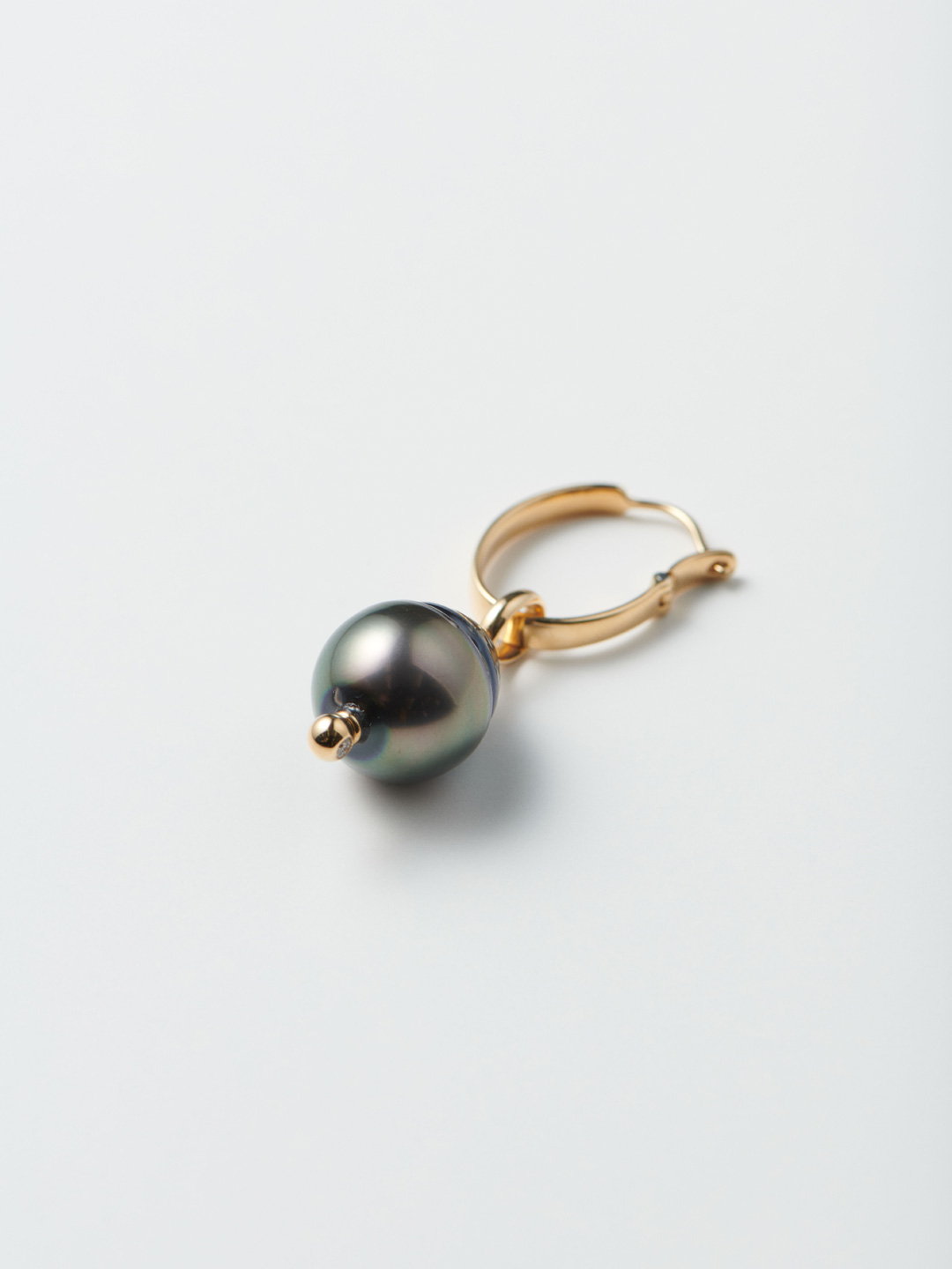 Pearl Pierced Earring (Lx1) / Diamond - Yellow Gold
