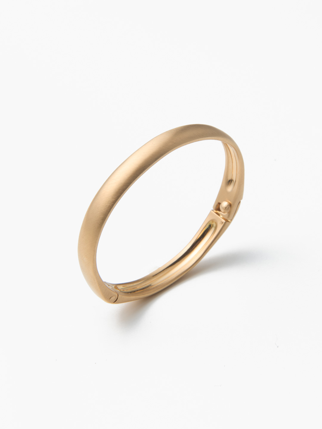 Kiuna Bangle Wide / Satin / S - Yellow Gold