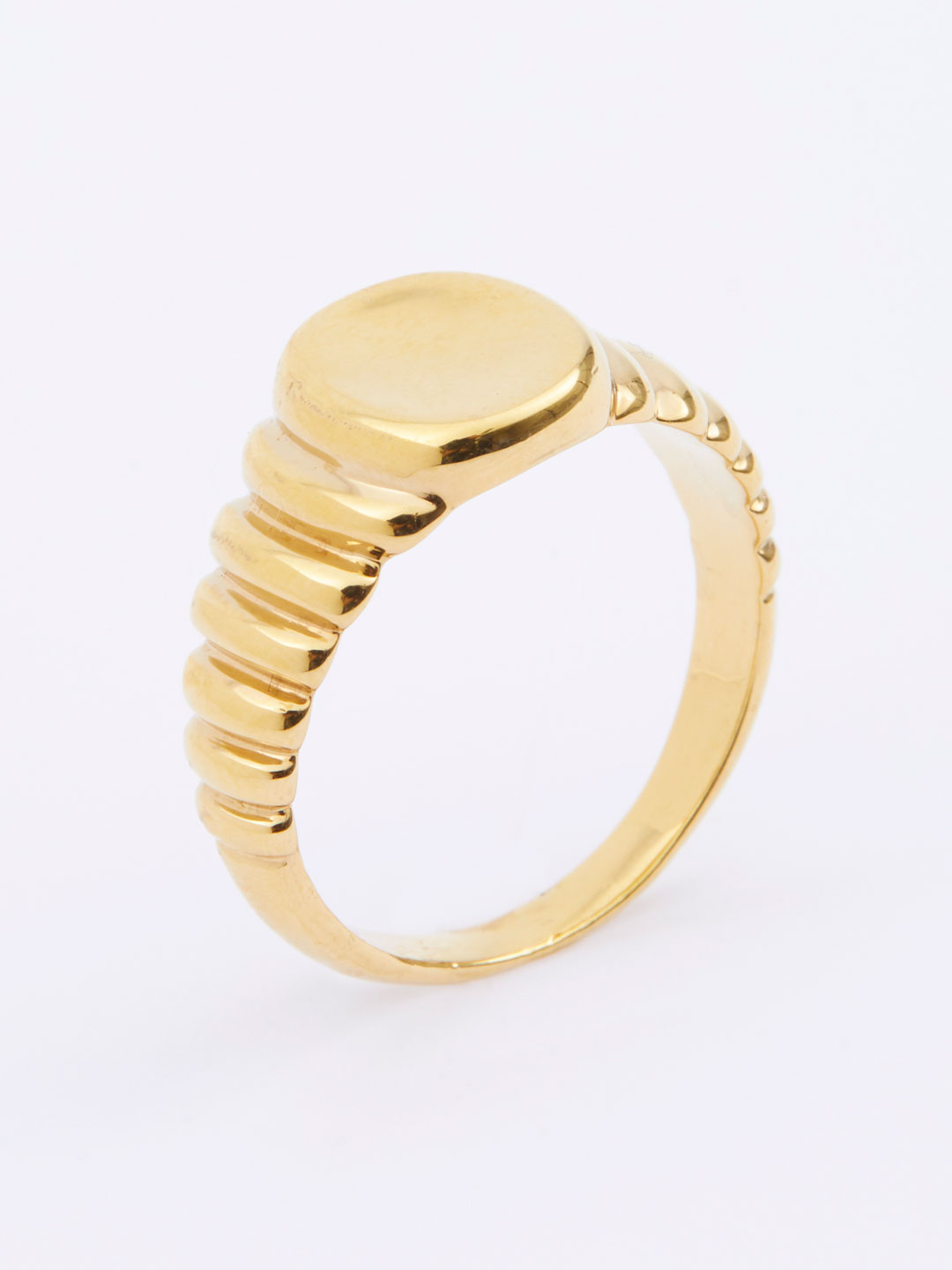 Wave Ring - Yellow Gold