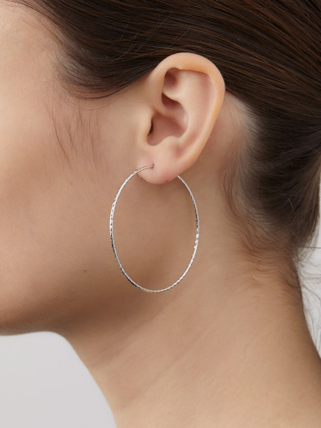 Liv Hoop Pierced Earring 50 - White Gold