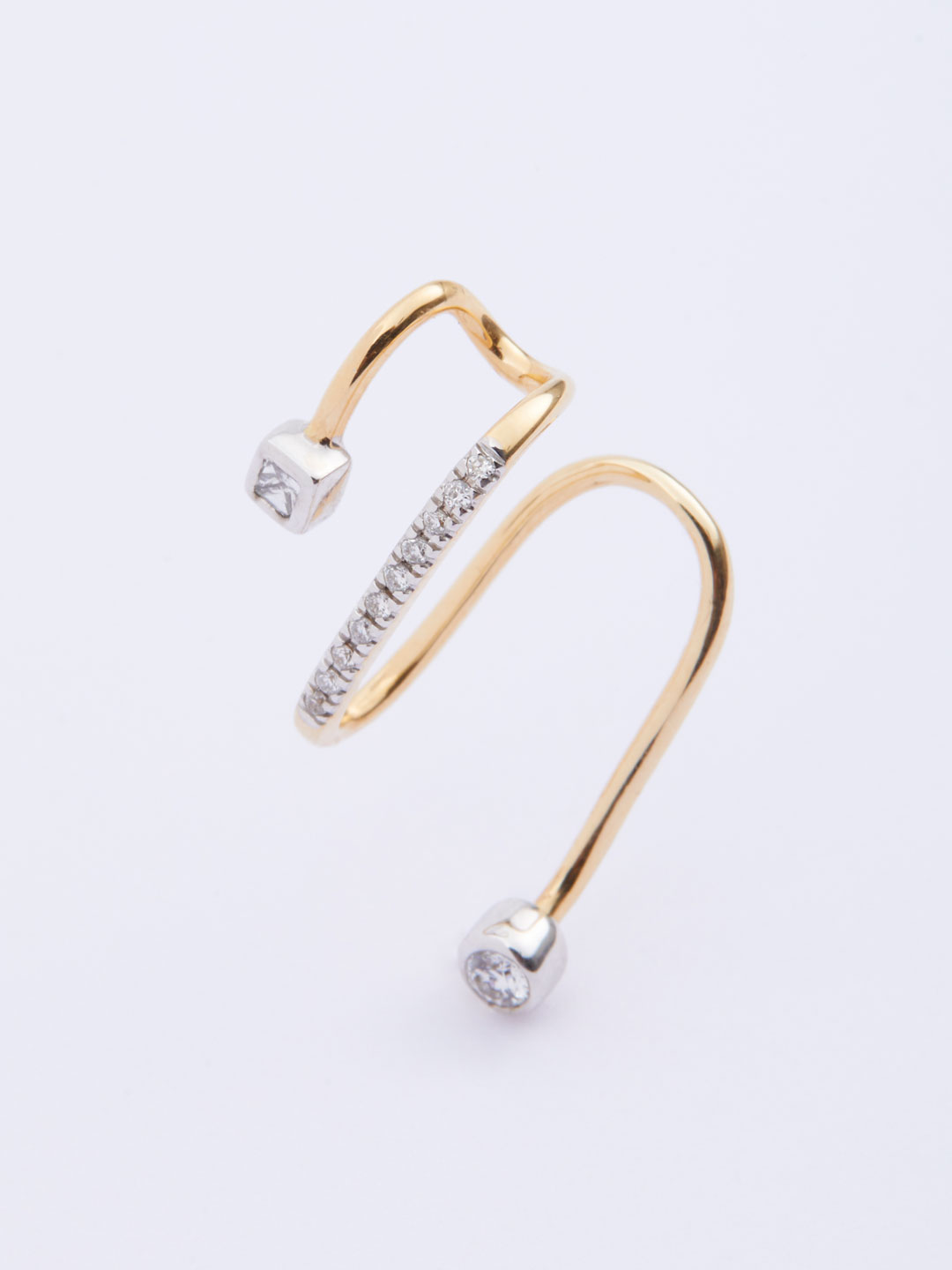 Avery Blanc Earcuff - Yellow Gold