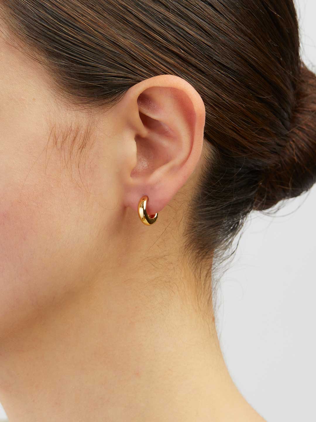 Laideback 7 Huggie Pierced Earring - Yellow Gold