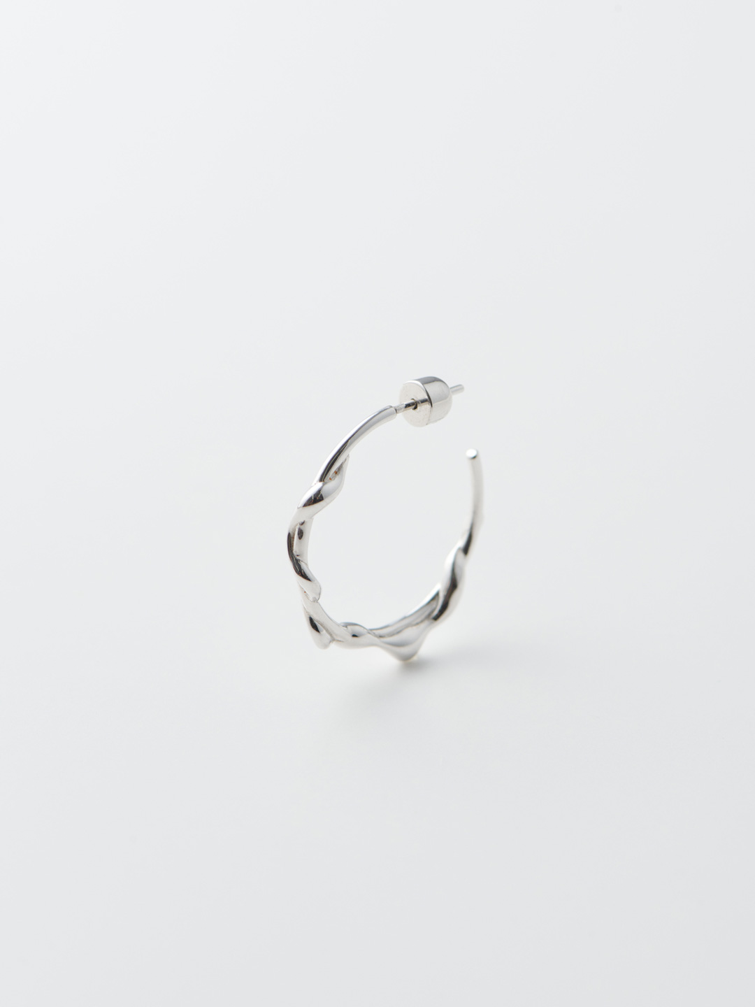 Nuri 25 Hoop Pierced Earring- Silver