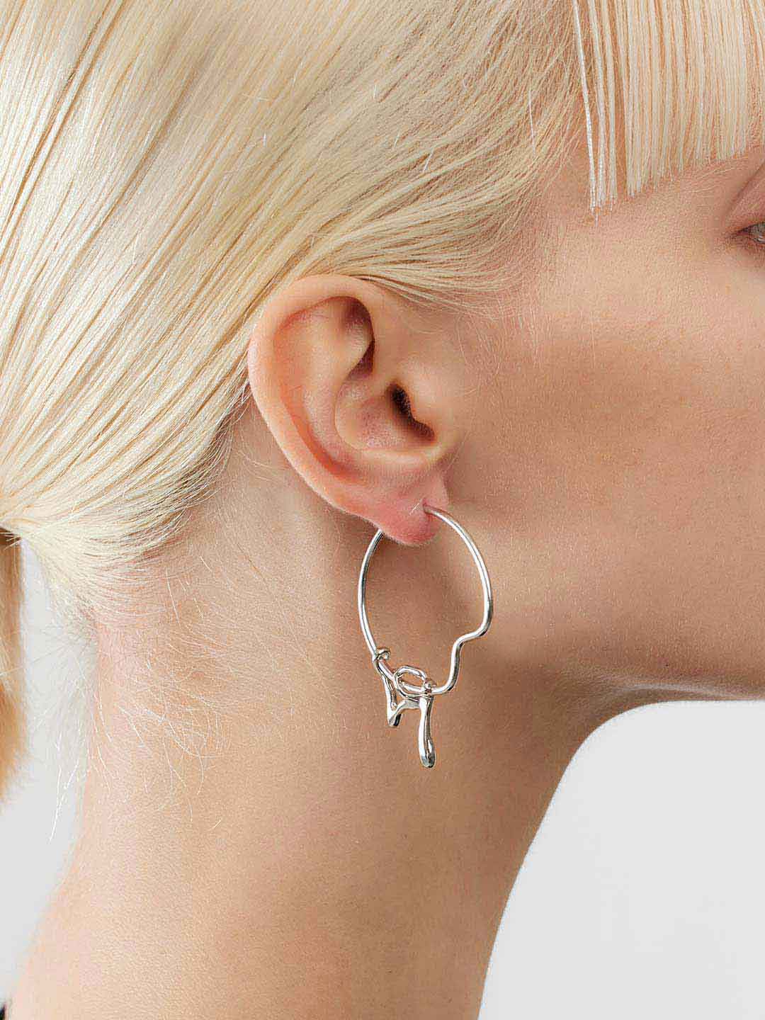 Istegade Hoop Pierced Earring - Silver