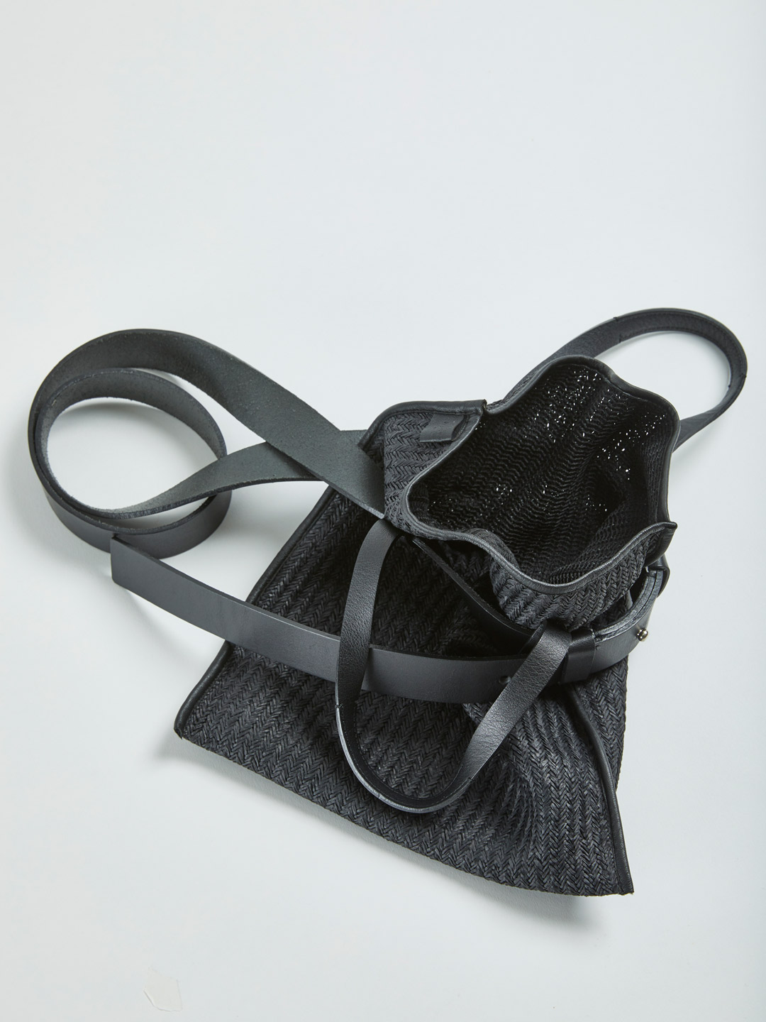 WASHI Paper Knit Bag (S) - Black