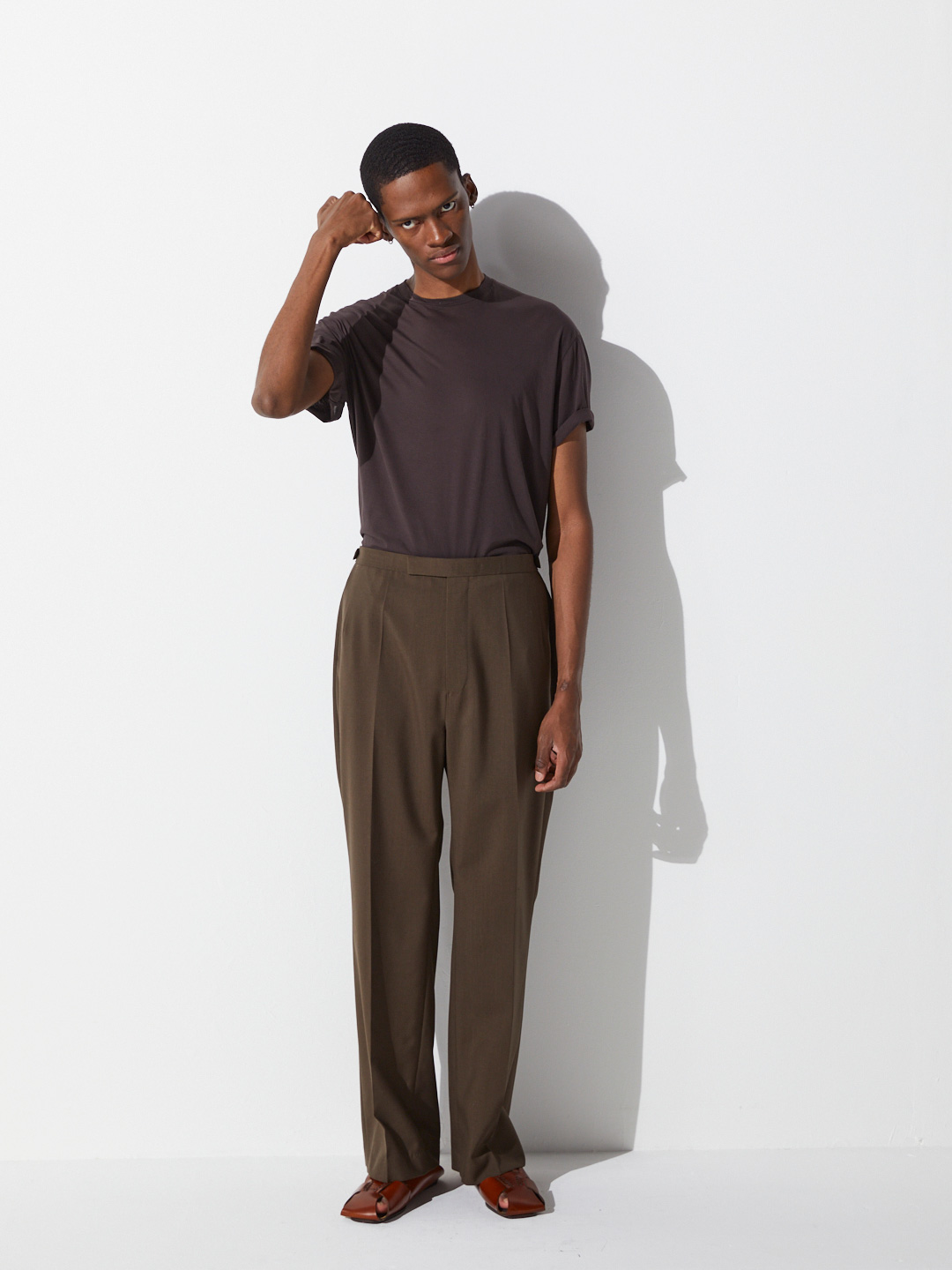 Light Cotton Tee - Dark Brown