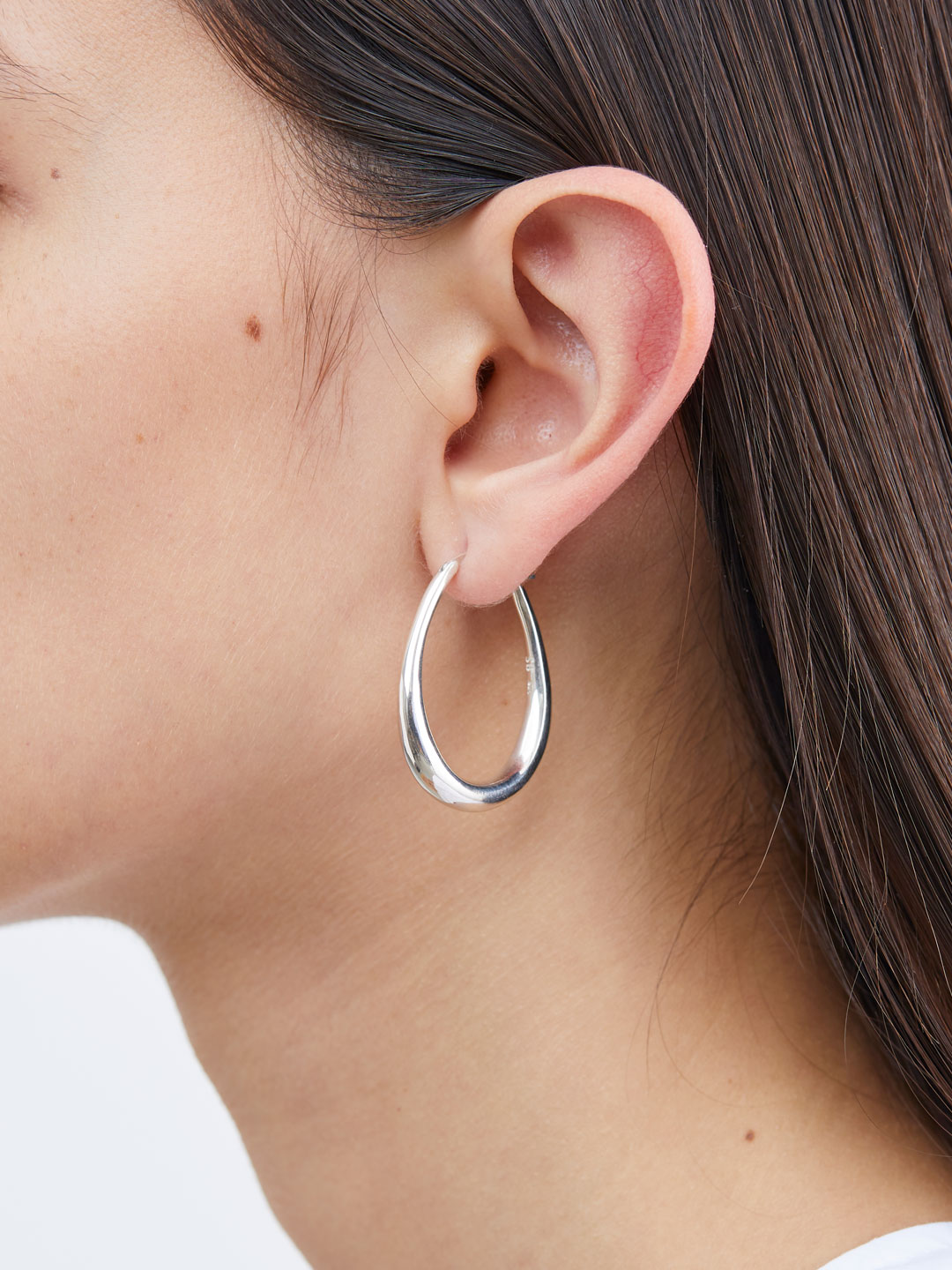 Egg Hoop Pierced Earring / S - Silver