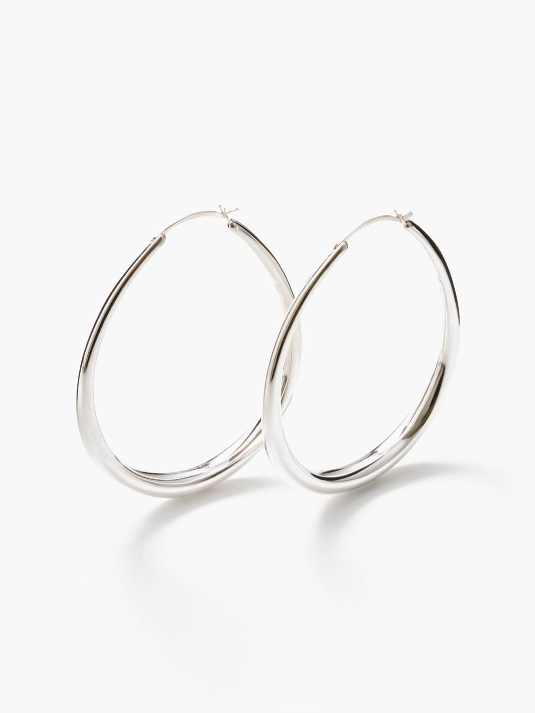 Egg Hoop Pierced Earring / M - Silver