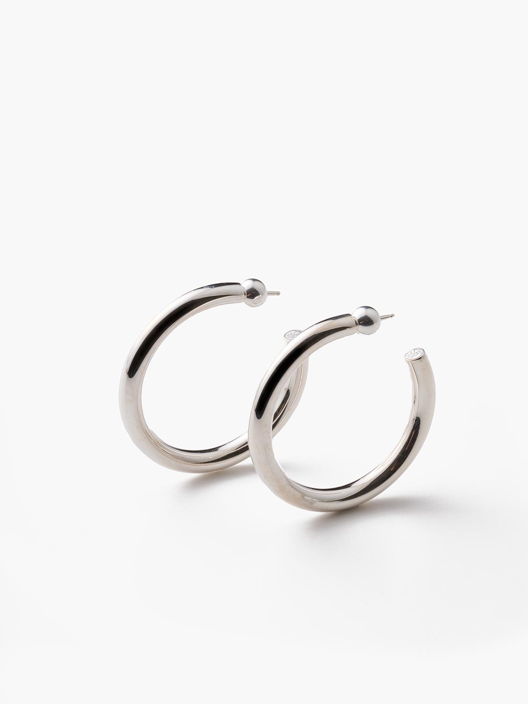 Medium Everyday Pierced Hoops - Silver
