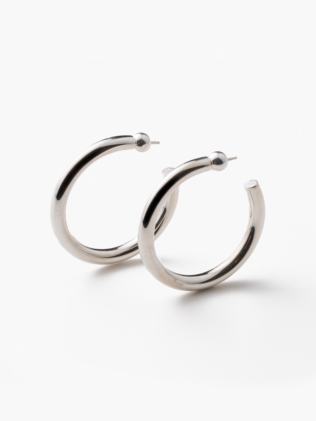 Medium Everyday Pierced Hoops - Silver