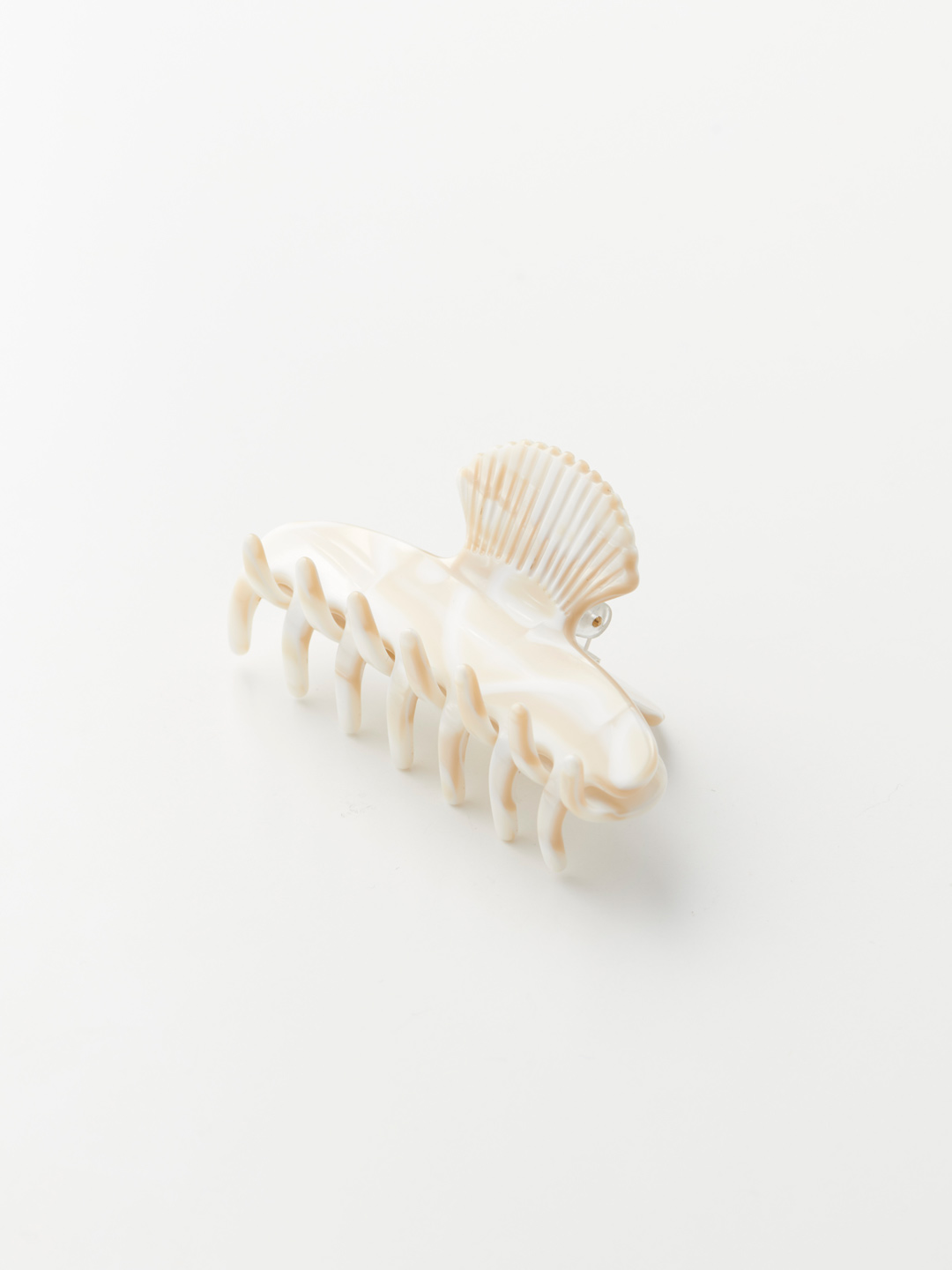 Small Fan Shell Hair Claw - Off White/Mother of Pearl