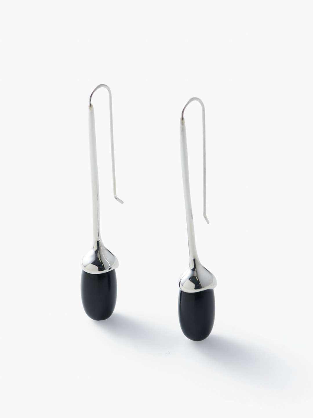 Onyx Long Dripping Stone  Pierced Earrings - Silver