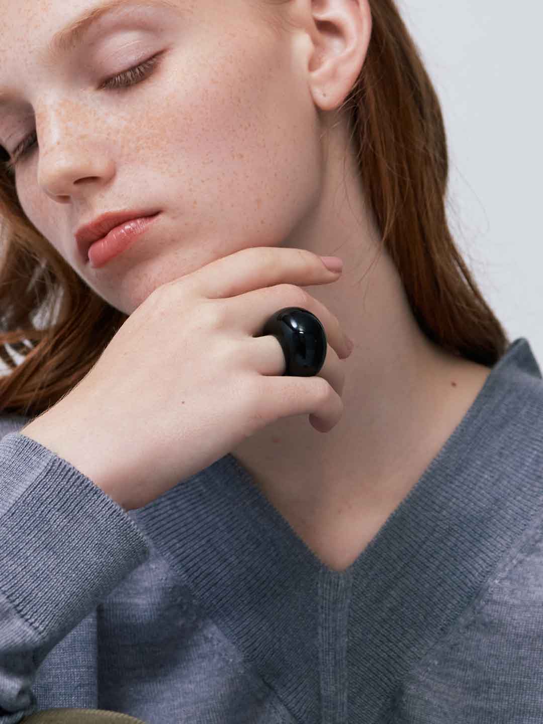 Onyx Donut Ring - Black