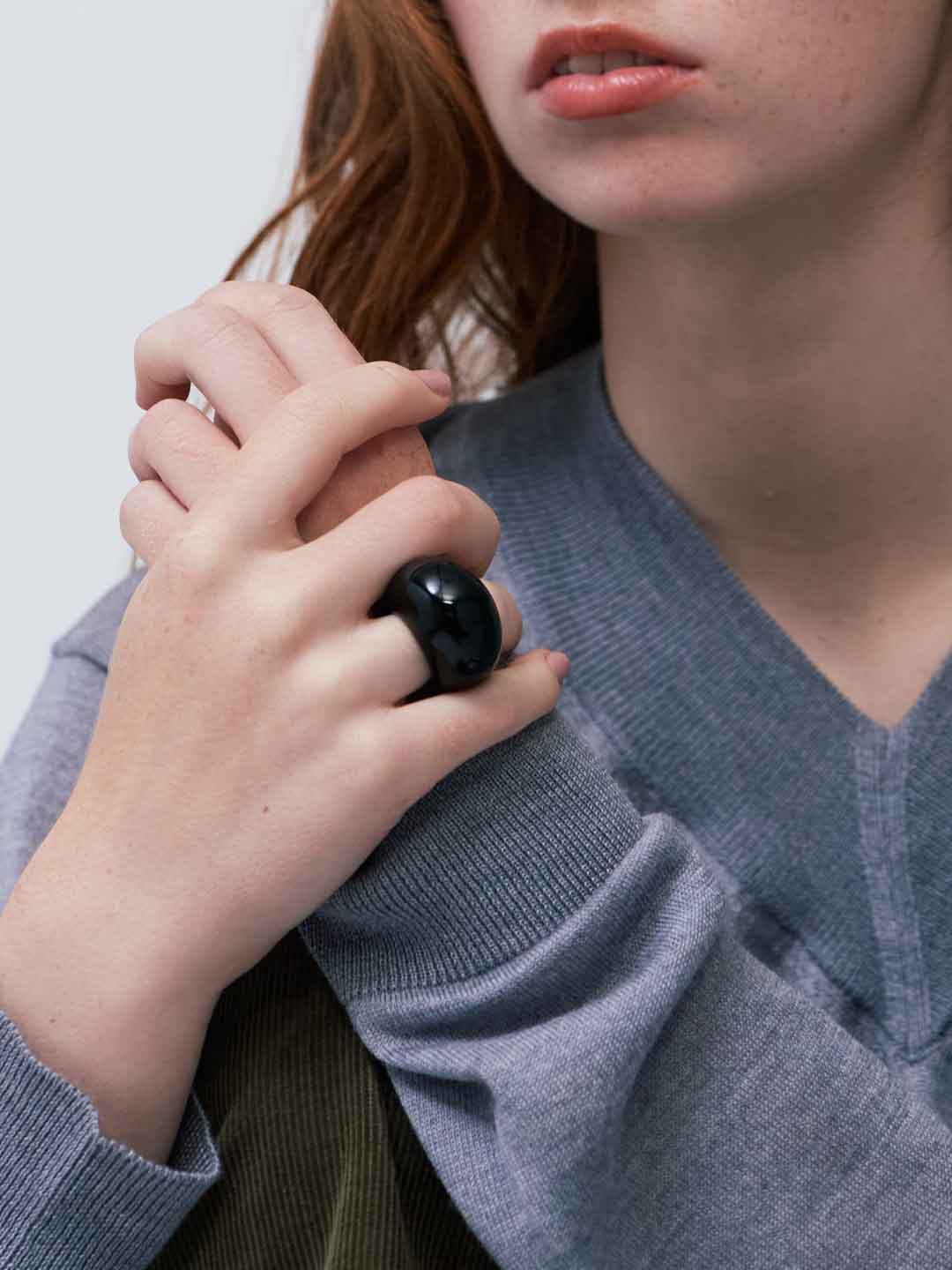 Onyx Donut Ring - Black
