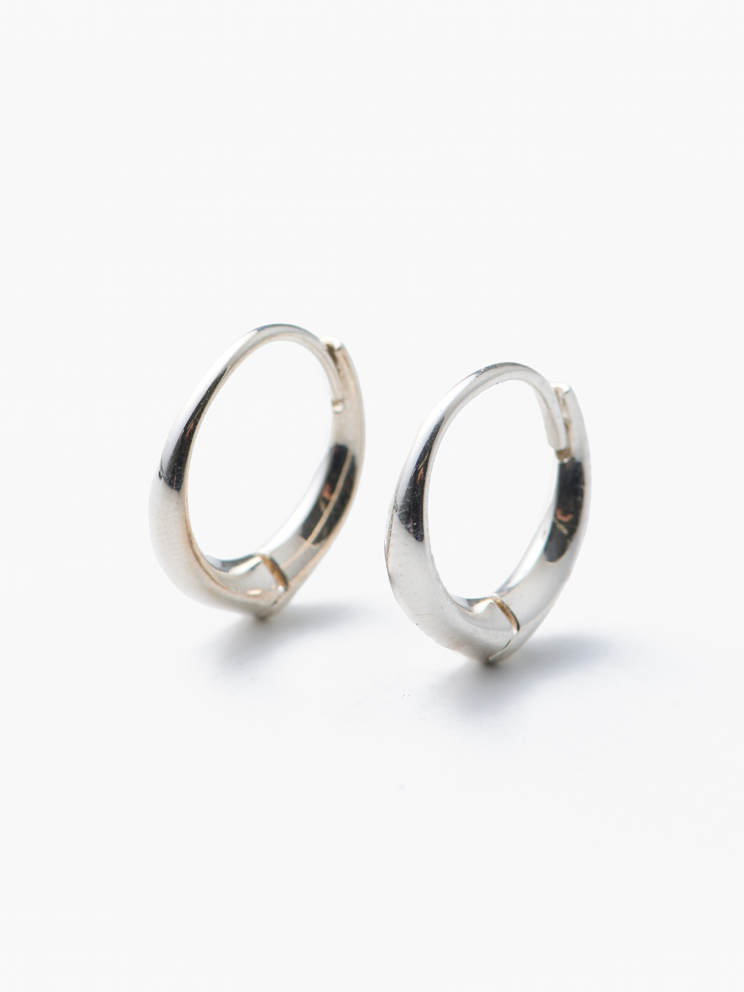 Medium Hellenic Hoops - Silver
