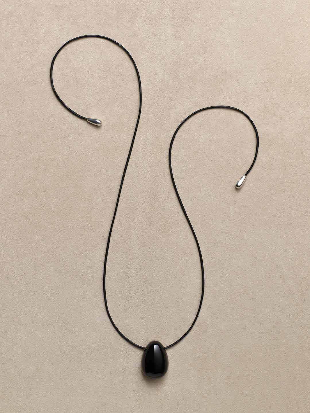 Everyday Egg Choker, Onyx - Silver