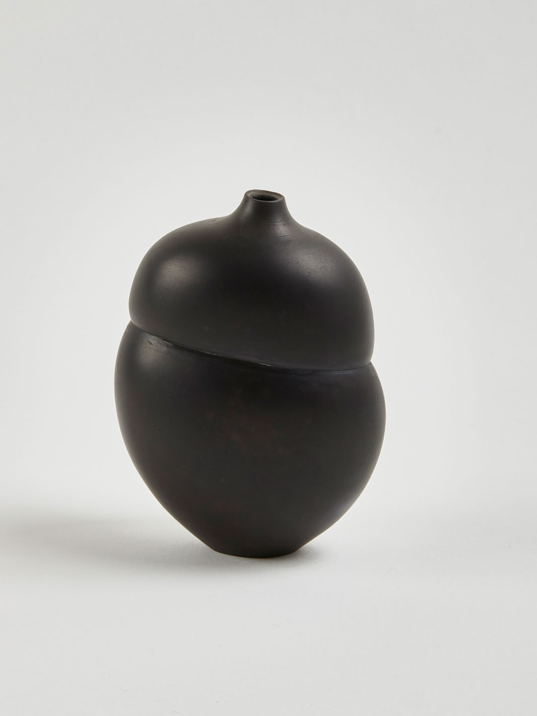 No.10 - Black