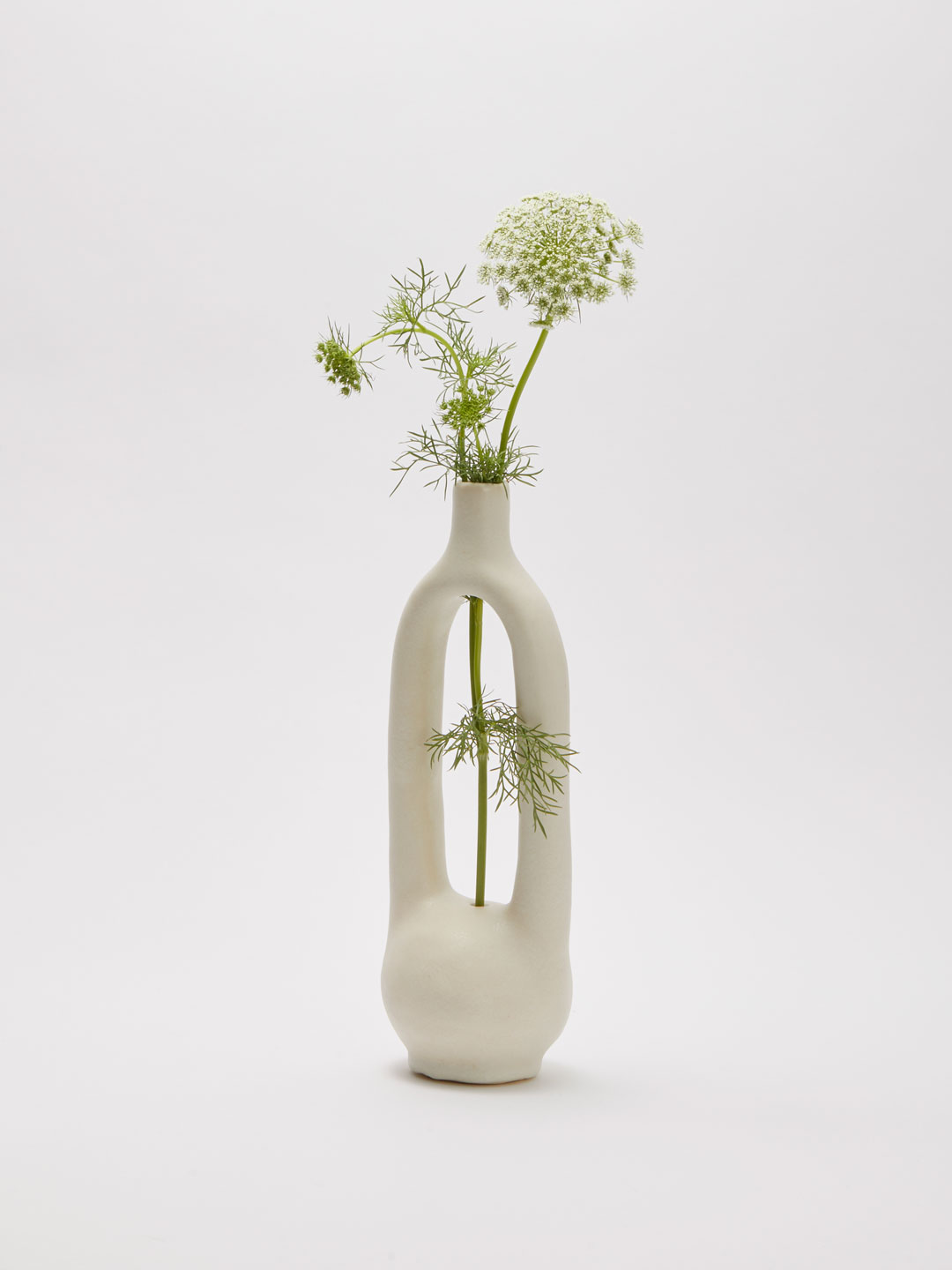 Single Stem Vessel small  - Off White