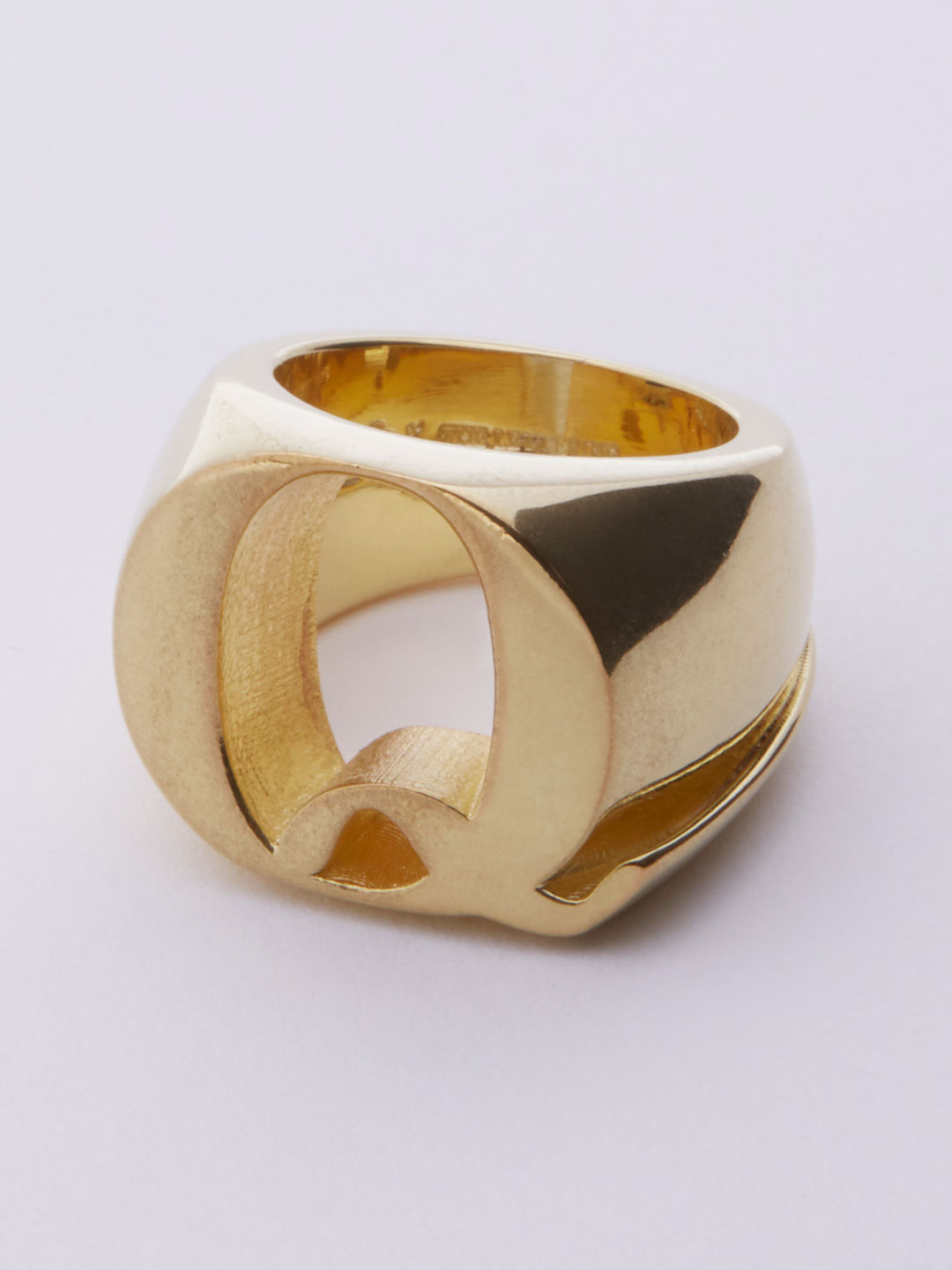 Alphabet Ring Q - Gold