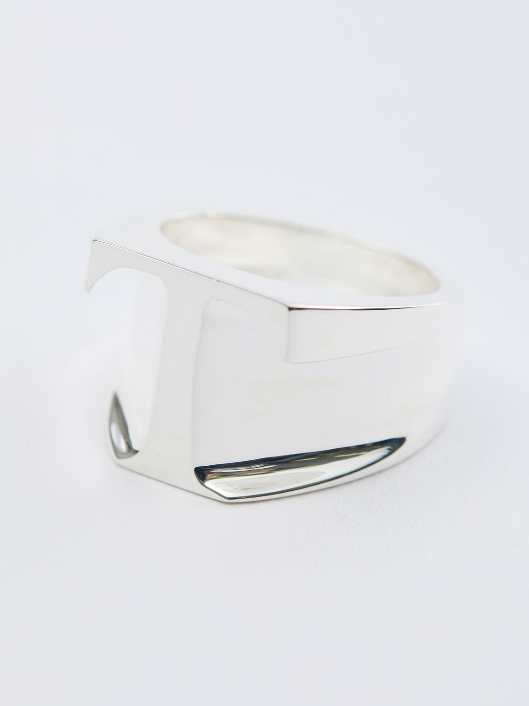 Alphabet Ring T - Silver