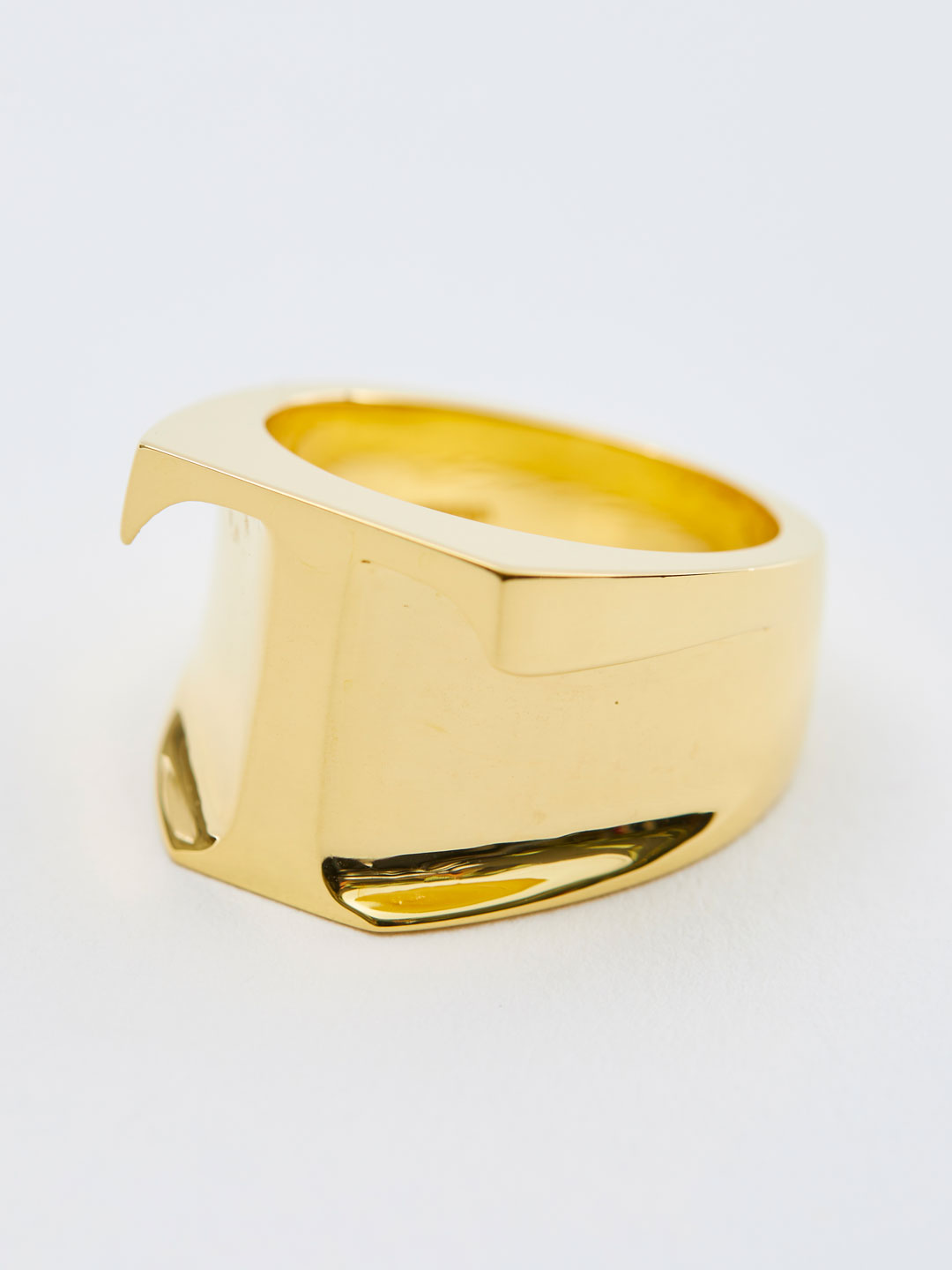 Alphabet Ring T - Gold