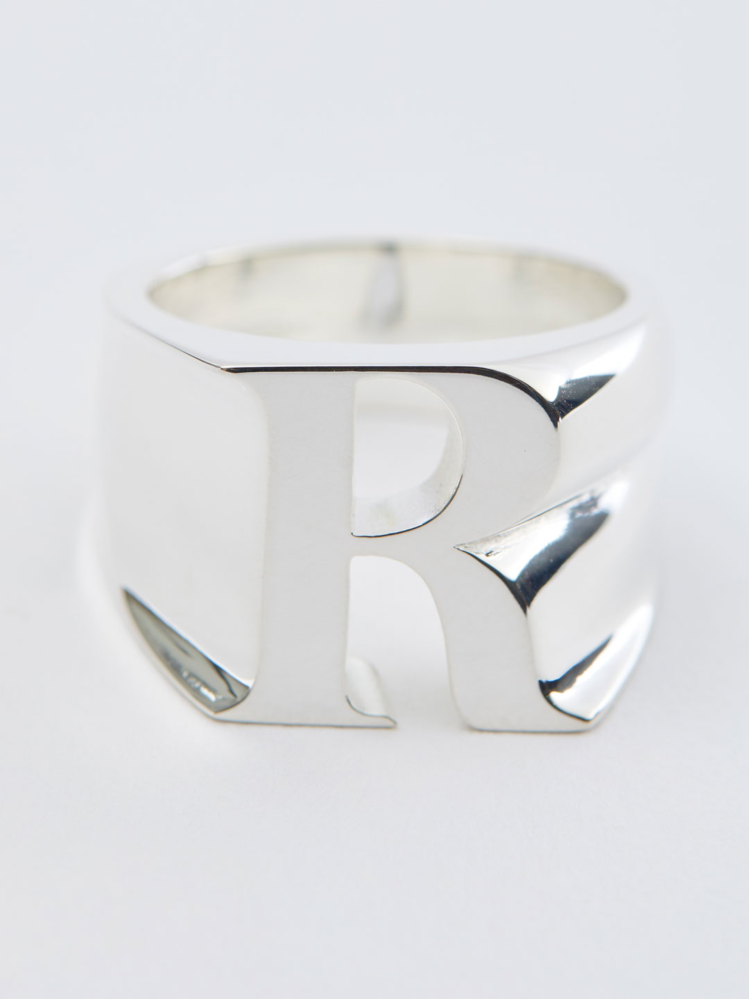 Alphabet Men's Ring R - Silver