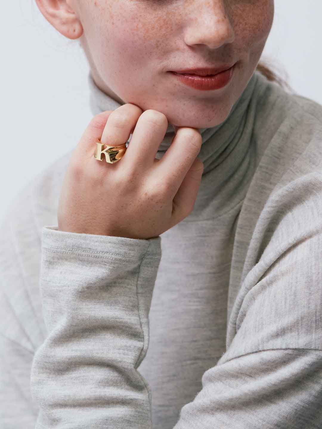 18K Alphabet Pinky Ring K - Gold