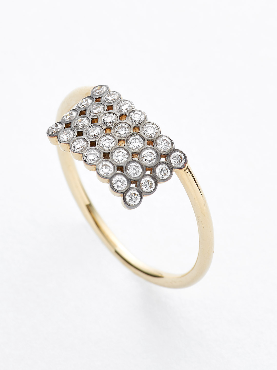 Diamond Ring - 18K Yellow Gold