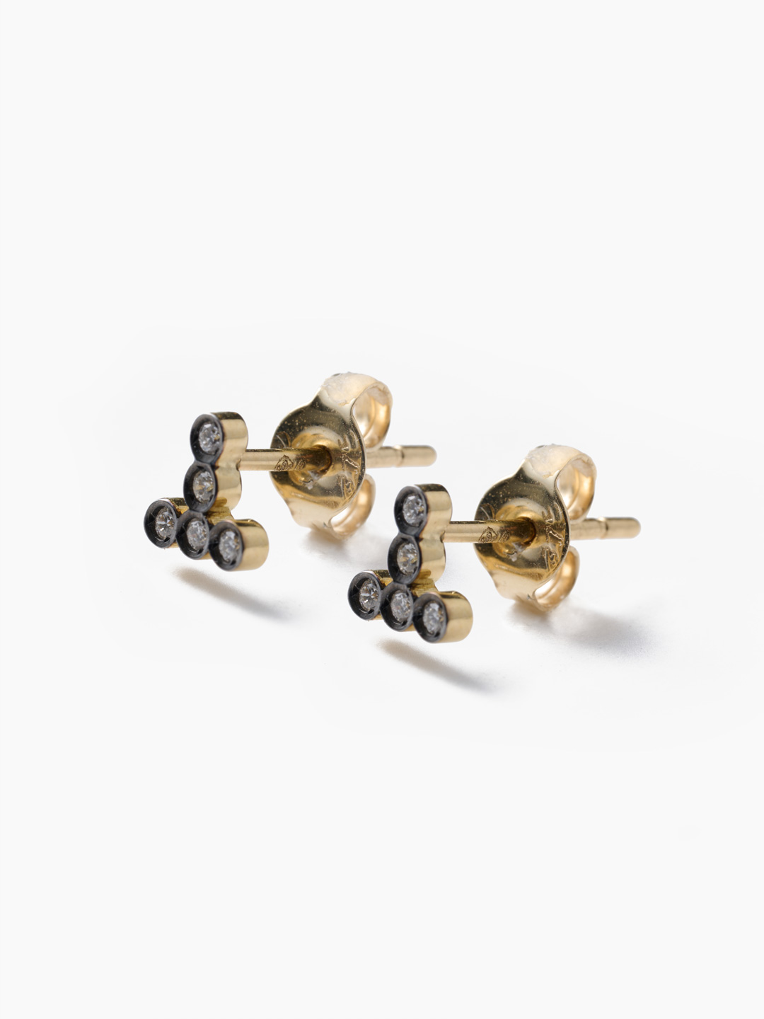 T Diamond Stud Pierced Earring - Yellow Gold